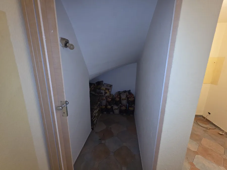 Abstellraum nach der Räumung in Achau